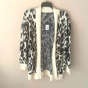 Who What Where Jaguar-print cardigan BNWT